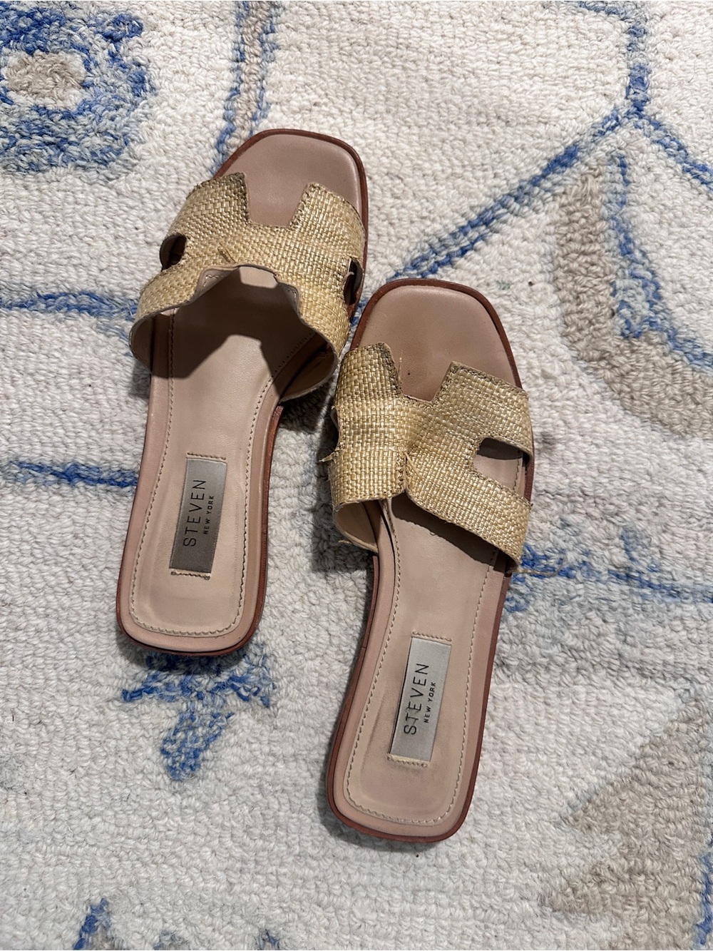 Steve Madden Raffia Slide Mules in Tan